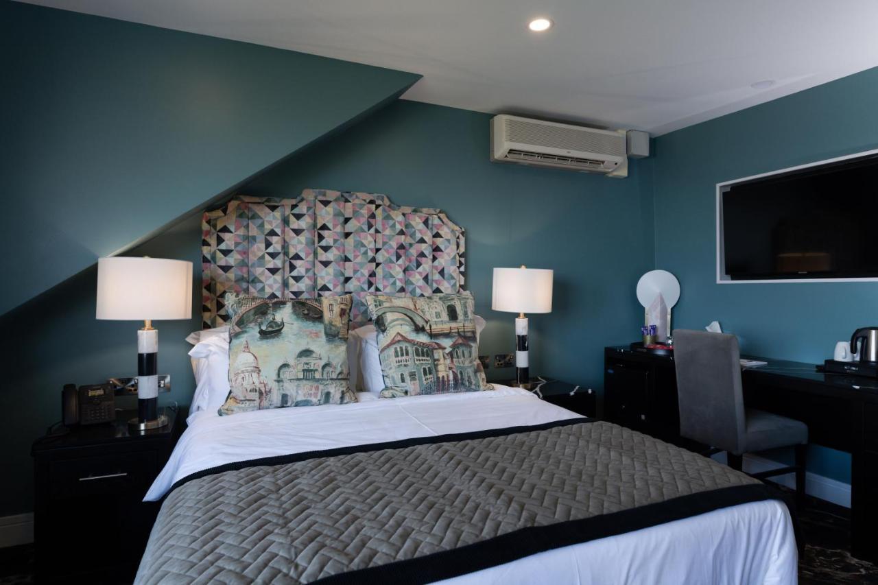 Elephant Rock 4*