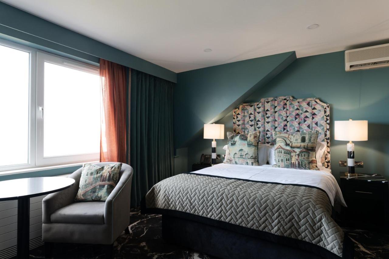 Hotel Elephant Rock